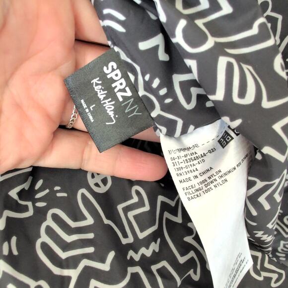 Unisex UNIQLO MoMA SPRZNY reversible packable Keith Haring puffer vest black L - Picture 8 of 10